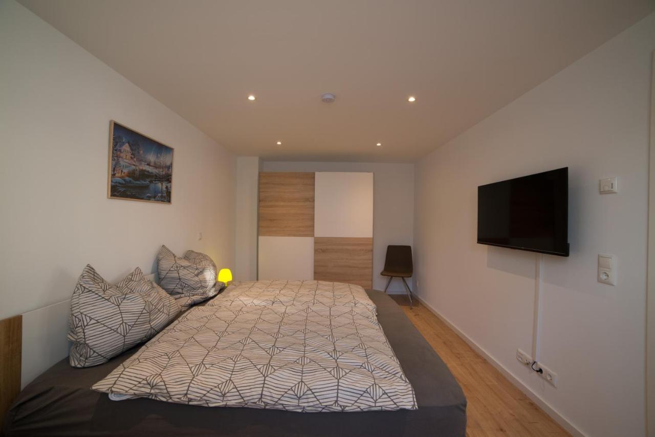 Schoene Ferienwohnung 54 M², Zentrumsnah, Kingbett Erfurt Exterior photo