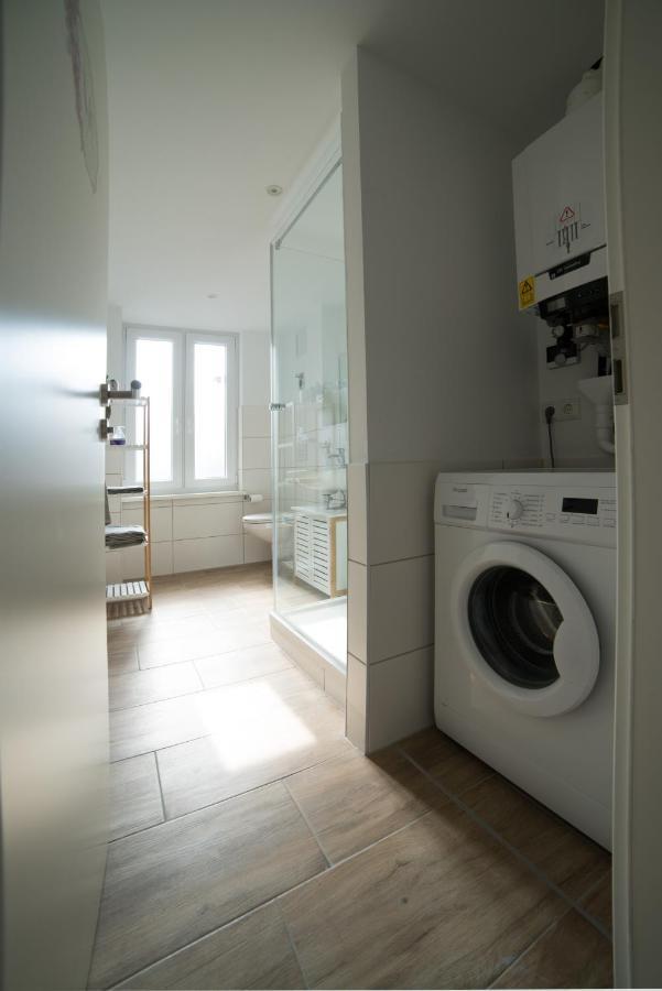 Schoene Ferienwohnung 54 M², Zentrumsnah, Kingbett Erfurt Exterior photo