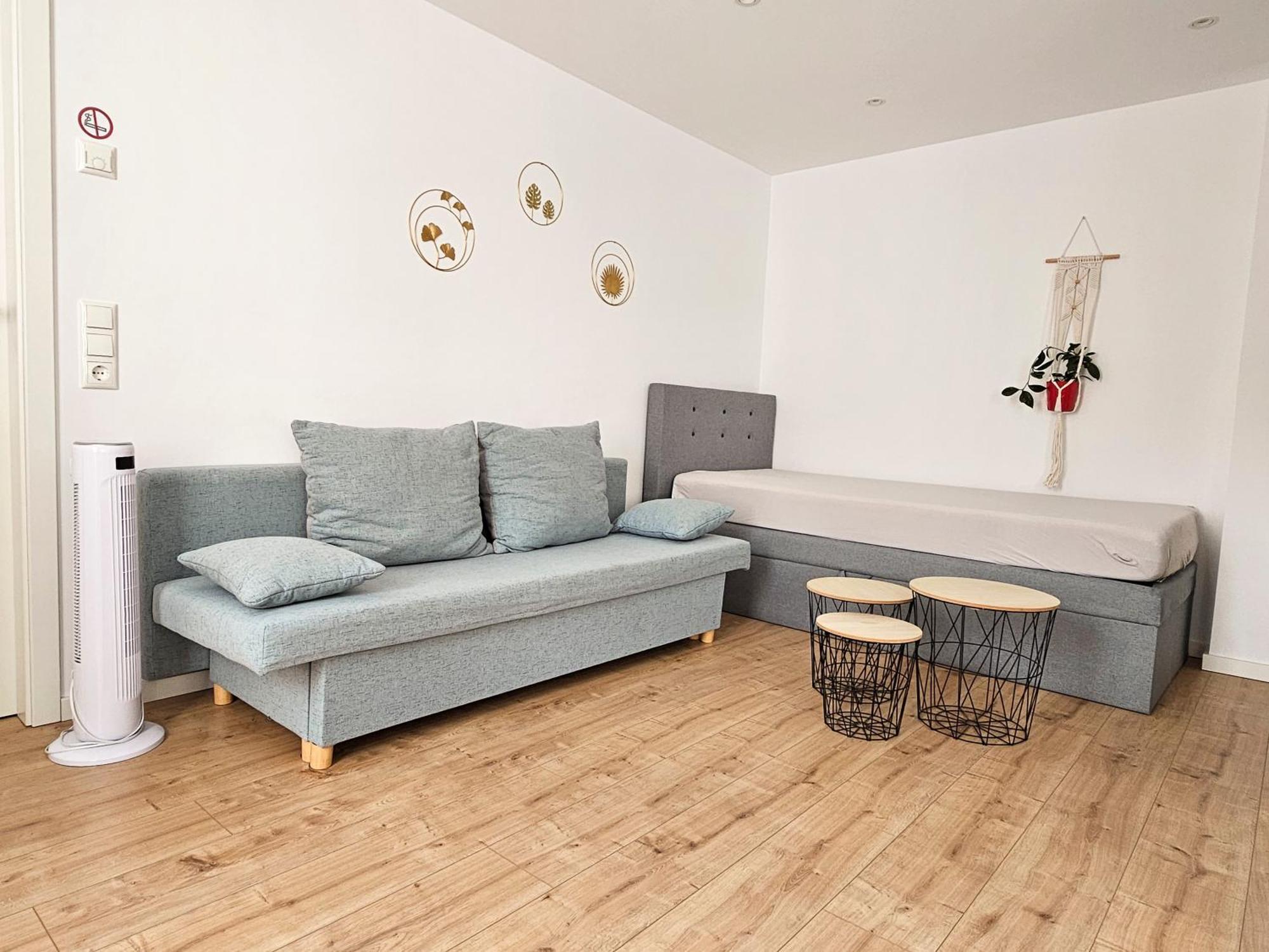 Schoene Ferienwohnung 54 M², Zentrumsnah, Kingbett Erfurt Exterior photo